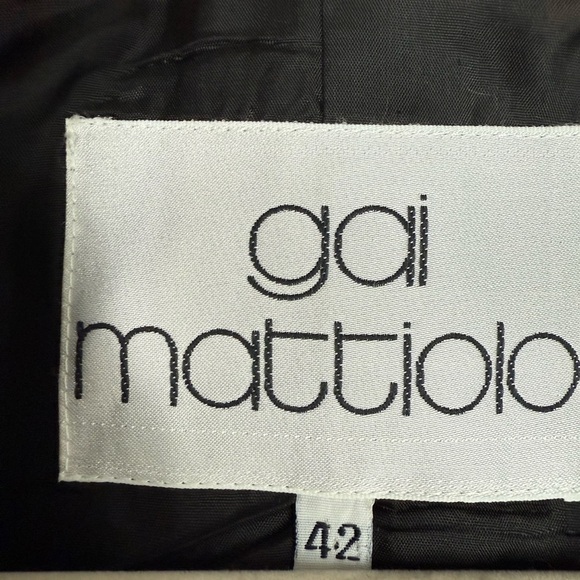 Gai Mattiolo gray Vest with Gold Buttons size 42 - Picture 3 of 6